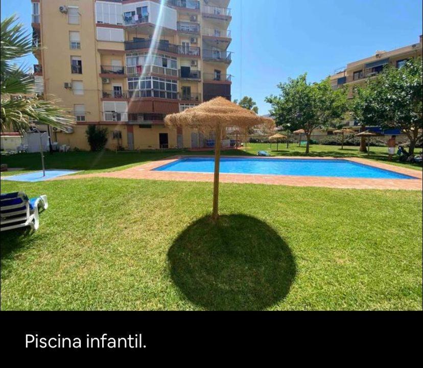 Apartamento Paseo Maritimo De Playamar Торремолінос Екстер'єр фото